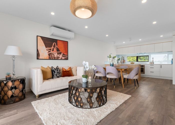  at 3/34 Lincoln Park Avenue, Massey, Auckland