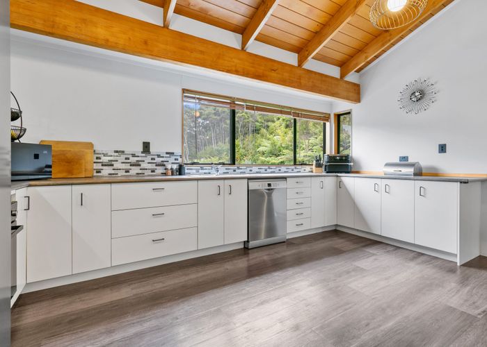  at 2A Parklands Avenue, Swanson, Auckland