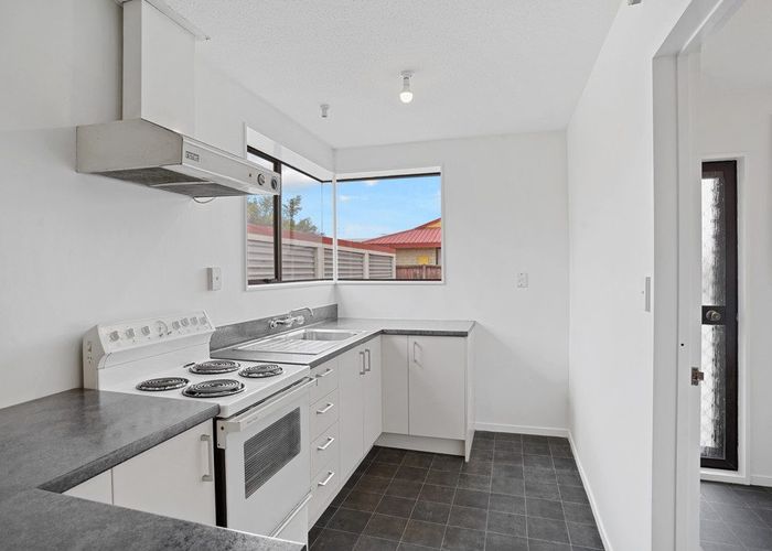  at 2/1 Convoy Street, New Brighton, Christchurch