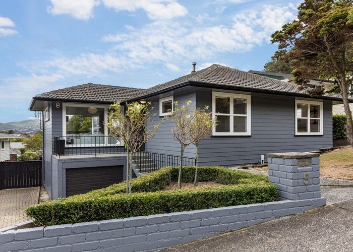  at 5 Mission Street, Waterloo, Lower Hutt, Wellington