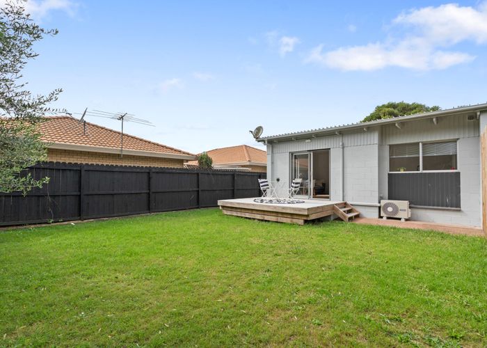  at 4/35 Riversdale Road, Avondale, Auckland City, Auckland