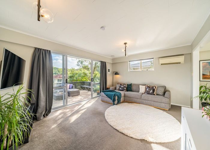  at 60 Waipounamu Drive, Kelson, Lower Hutt