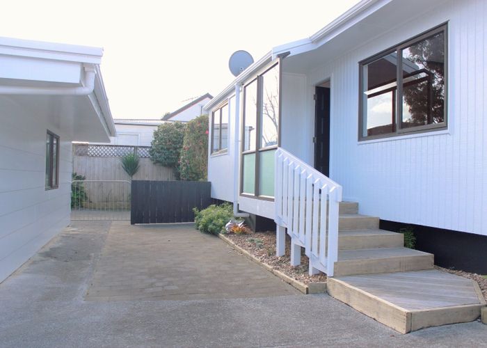  at 23A Taharoto Rd---Viewing--On Wed 17th Sep at 5:00-5:20pm, Takapuna, North Shore City, Auckland