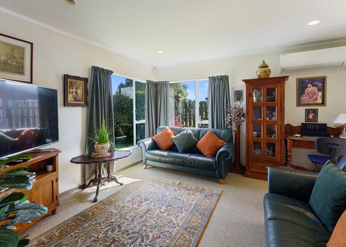  at 2 Millhaven Place, Otaki, Kapiti Coast, Wellington