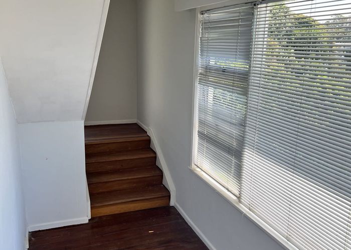  at 4 Ramsgate Terrace, Mairangi Bay, North Shore City, Auckland
