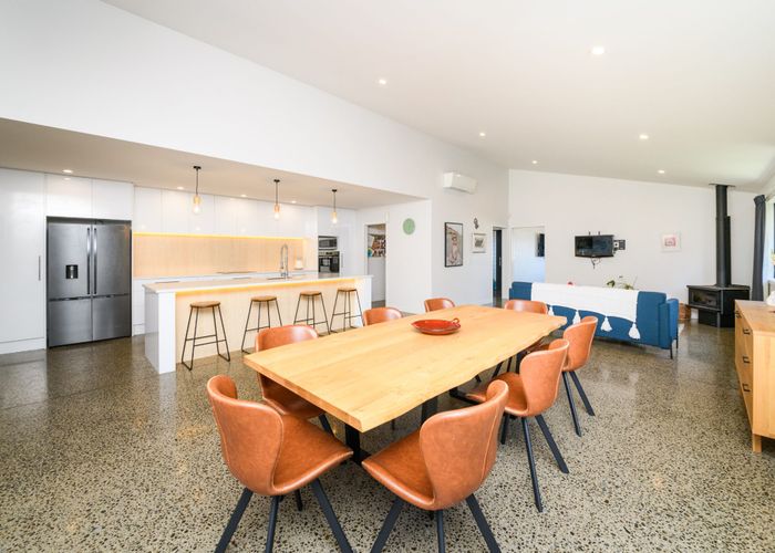  at 28 Sandown Avenue, Himatangi Beach
