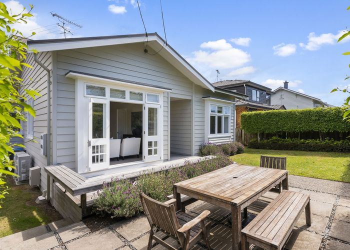  at 8 Torrance Street, Epsom, Auckland City, Auckland