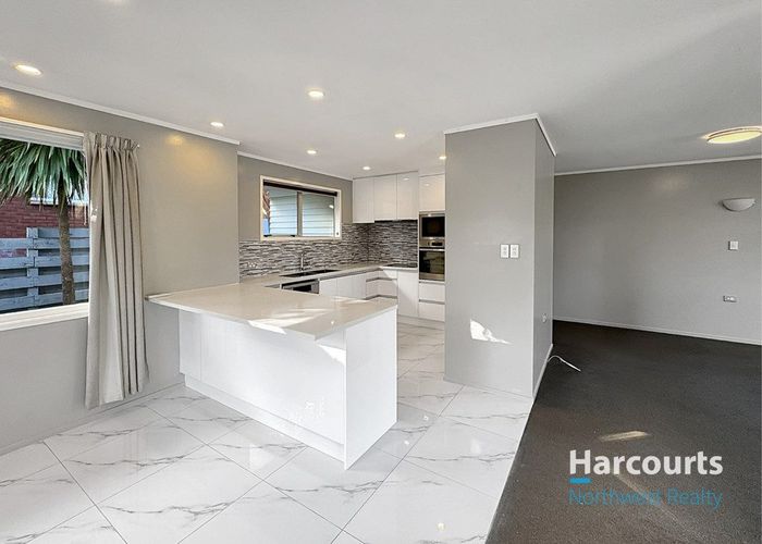  at 50 Rehia Road, Massey, Waitakere City, Auckland