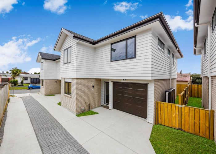  at 2/4 Nicola Place, Mangere, Manukau City, Auckland