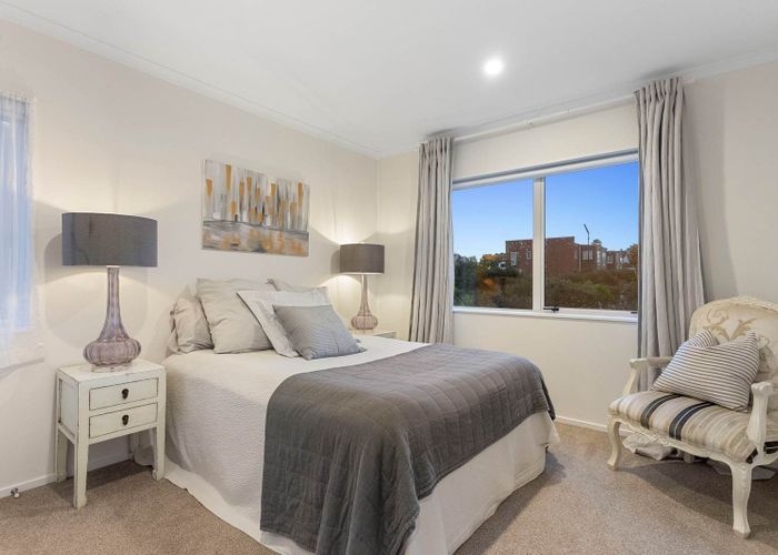  at 1 Mahinga Lane, Massey, Waitakere City, Auckland