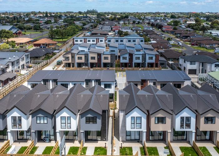  at 6 Aumarine Lane, Favona, Manukau City, Auckland