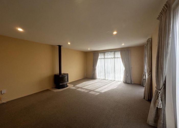  at 18 Wayside Avenue, Burnside, Christchurch City, Canterbury