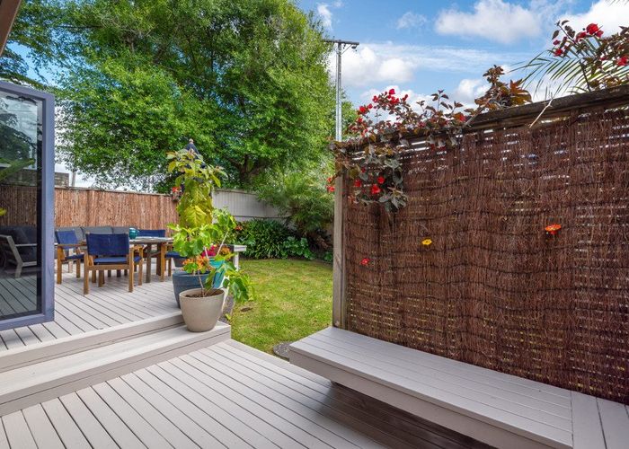  at 18A Beulah Avenue, Rothesay Bay, Auckland