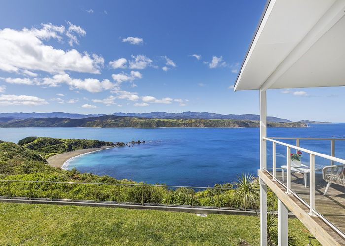  at 16 Signallers Grove, Strathmore Park, Wellington