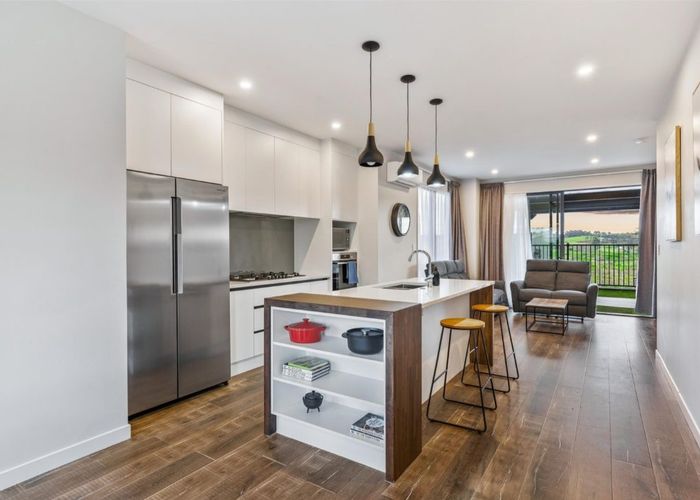  at 102 Tarapuka Road, Westgate, Auckland