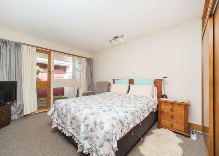  at 6 Seaton Court, Hokowhitu, Palmerston North, Manawatu / Whanganui