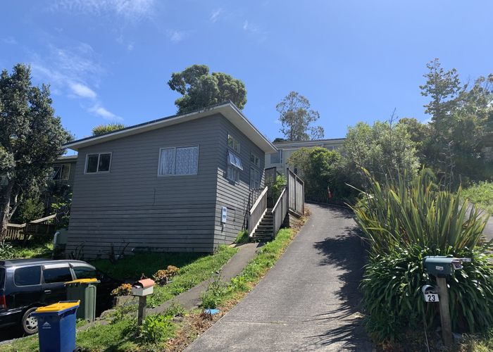  at Finn Pl, Totara Vale, North Shore City, Auckland