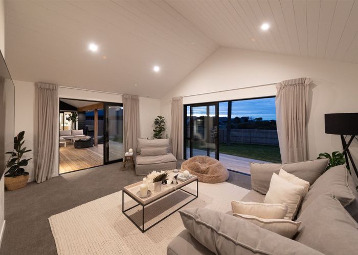  at 21 Monaco Grove, Fitzherbert, Palmerston North