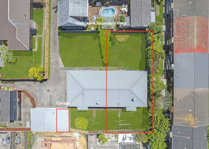  at 2/22 Evelyn Place, Hillcrest, Auckland
