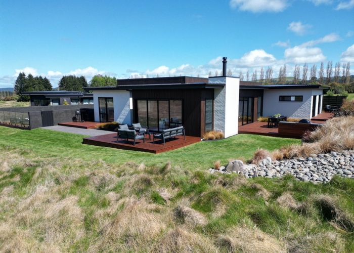  at 14 The Fairways, Kinloch, Taupo