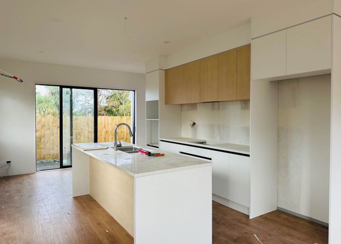  at 143A Seabrook Avenue, New Lynn, Auckland