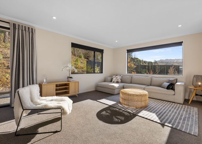  at 3 Rose Drive, Concord, Dunedin