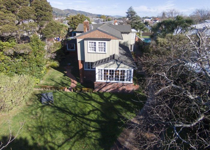  at 150 Waterloo Road, Hutt Central, Lower Hutt