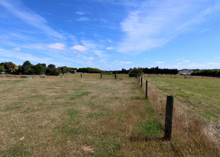  at 114 Avon Road, Clifton, Invercargill