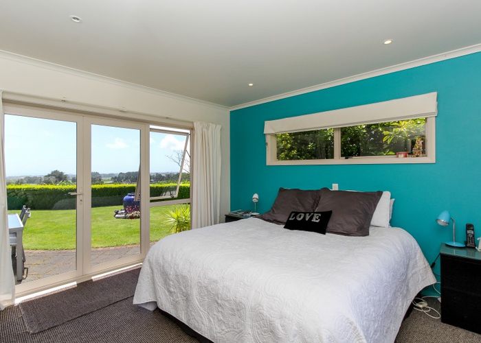 at 171 Sealy Road, Omata, New Plymouth