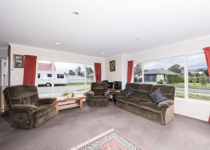  at 10 Vorbach Place, Renwick