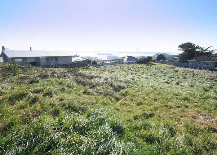  at 60 Shannon Street, Bluff