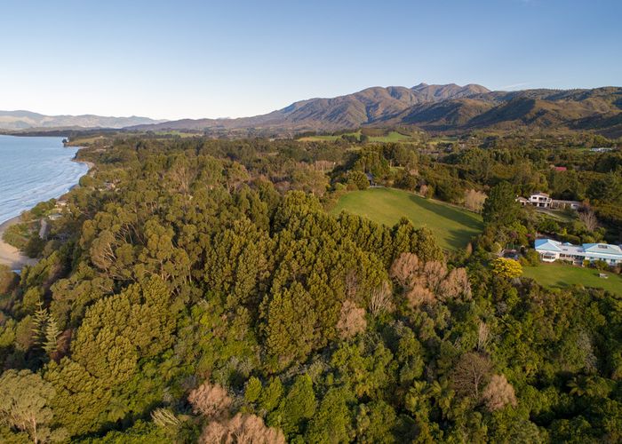  at 82 Lookout Road, Parapara, Collingwood