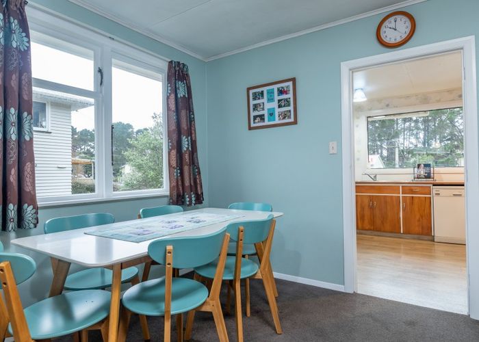  at 24 Worcester Place, Cannons Creek, Porirua