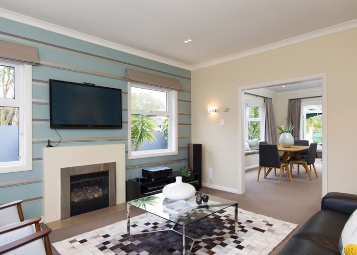  at 32 Walford Road, Point Chevalier, Auckland