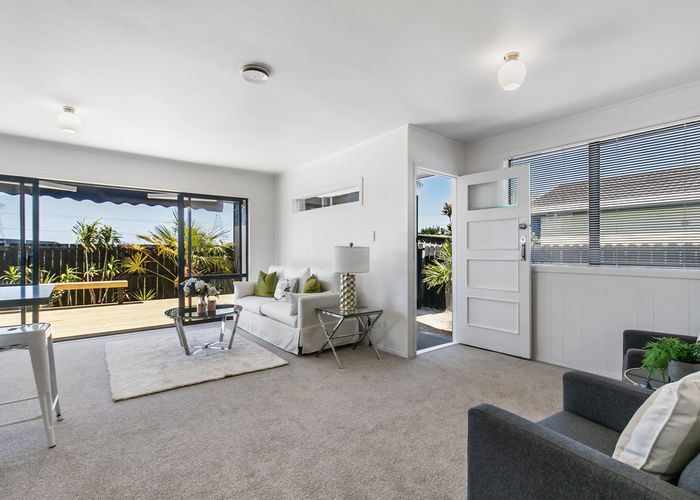  at 1/32 Coombe Avenue, Otara, Auckland