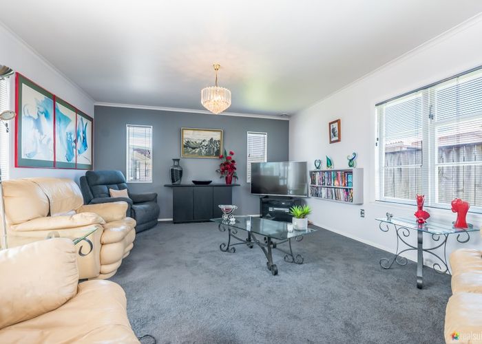  at 33 Fairfield Avenue, Fairfield, Lower Hutt