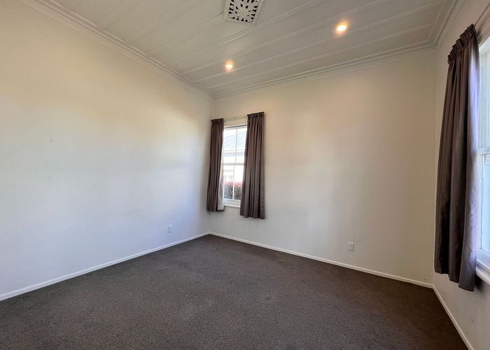  at 17A Kenneth Avenue, Sandringham, Auckland City, Auckland
