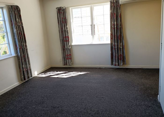  at Major Drive, Kelson, Lower Hutt, Wellington