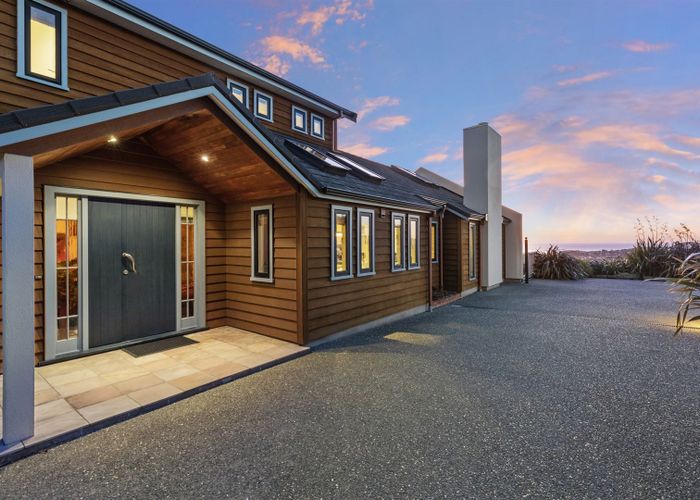  at 16 Kahurangi Heights, Aotea, Porirua