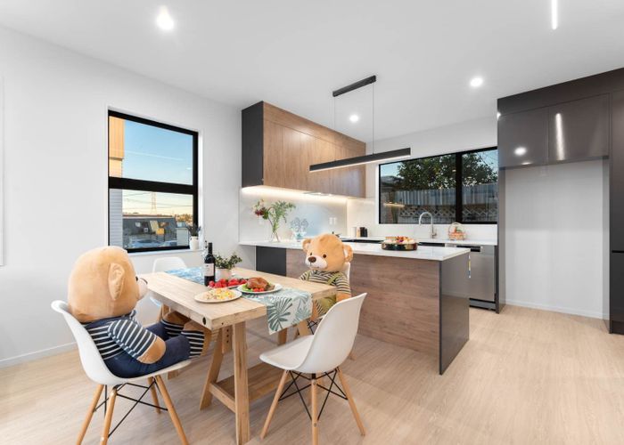  at 6/16 Binsted Road, New Lynn, Waitakere City, Auckland