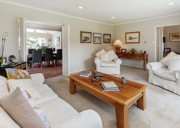  at 186 Fisher Parade, Farm Cove, Auckland