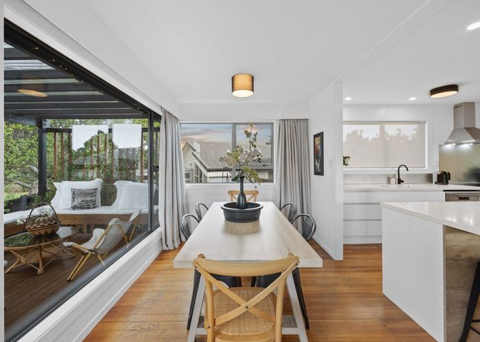  at 176 Cascades Road, Pakuranga Heights, Auckland