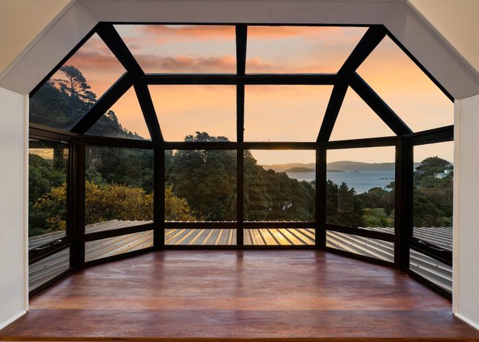  at 19 Kaitawa Road, York Bay, Eastbourne, Lower Hutt, Wellington