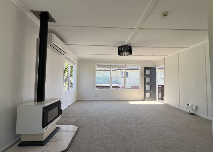  at 307 Albany Highway, Albany, North Shore City, Auckland