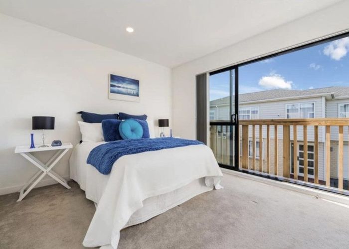  at 6/17 Woodford Avenue, Henderson, Waitakere City, Auckland