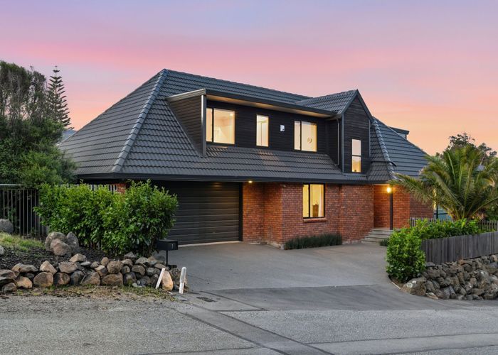  at 7 Smugglers Cove, Sumner, Christchurch City, Canterbury