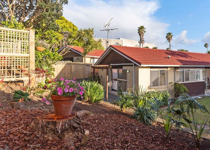  at 10 Denning Place, Ellerslie, Auckland