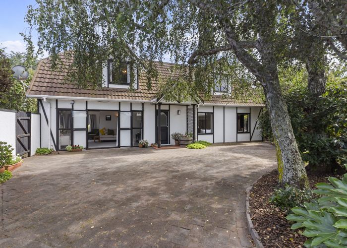  at 201 Carnoustie Drive, Wattle Downs, Manukau City, Auckland