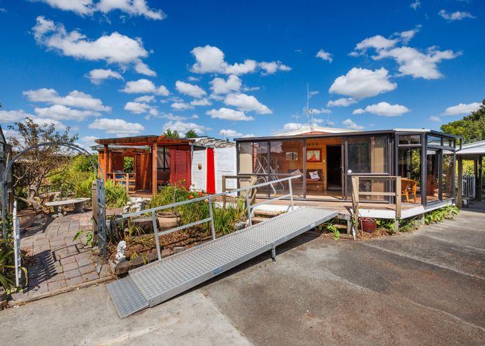  at 1 Peter Hall Drive, Kelvin Grove, Palmerston North
