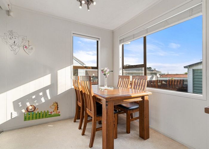  at 440 Porchester Road, Randwick Park, Auckland